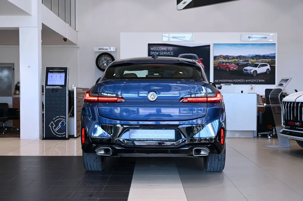 X4 xDrive20i