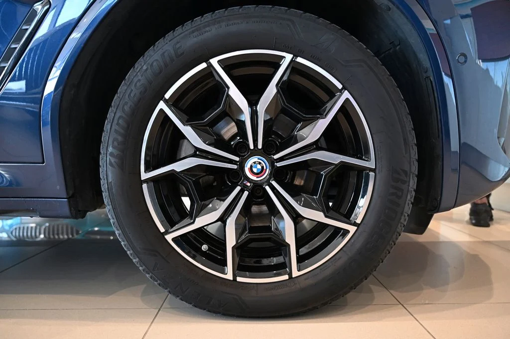 X4 xDrive20i