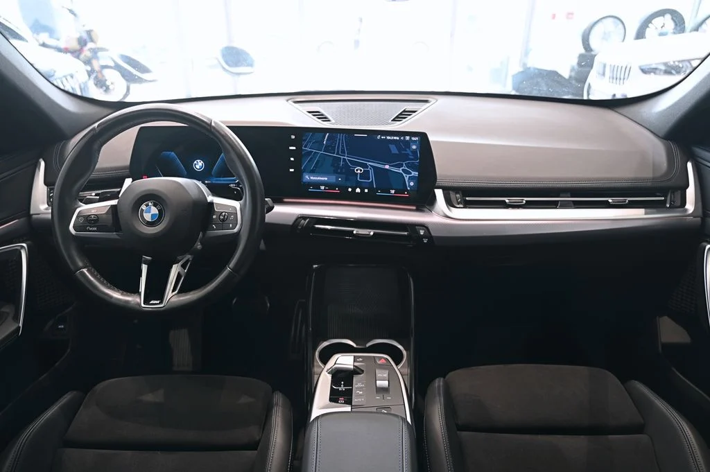 X1 xDrive23i