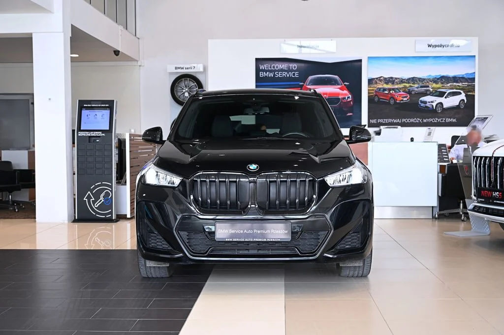 X1 xDrive23i