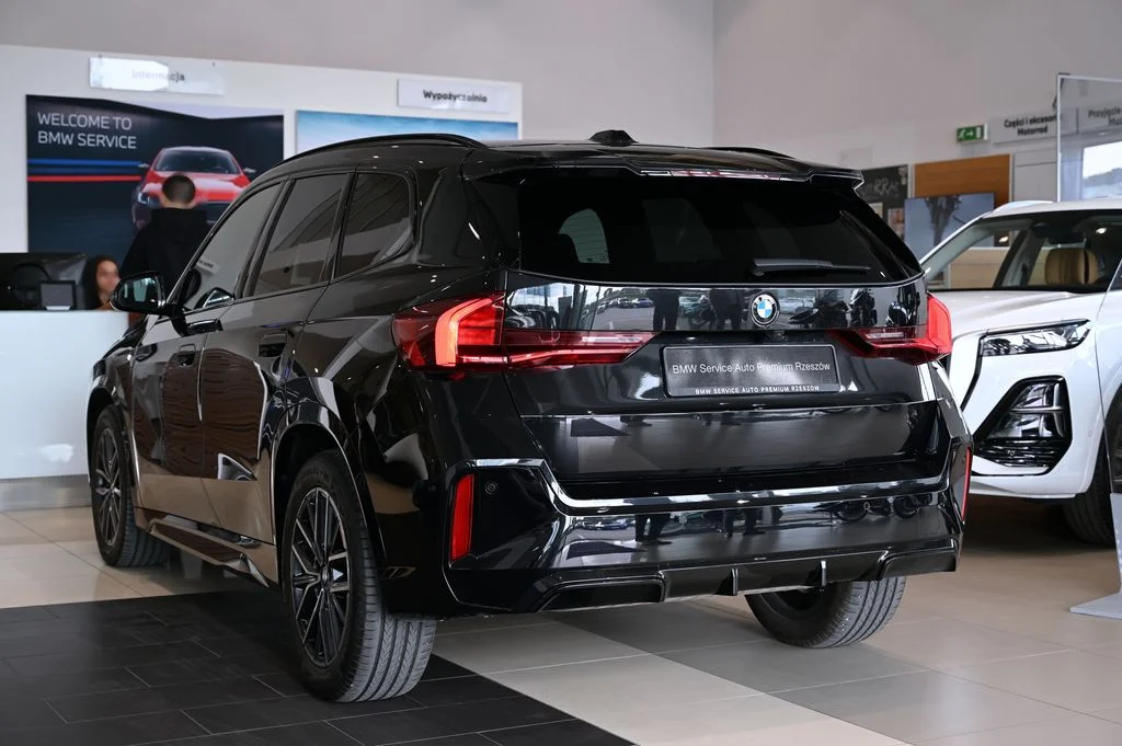 X1 xDrive23i