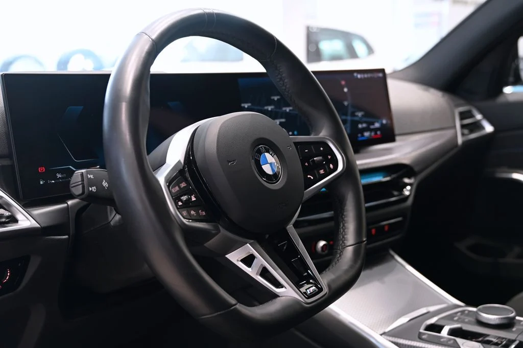 330i xDrive