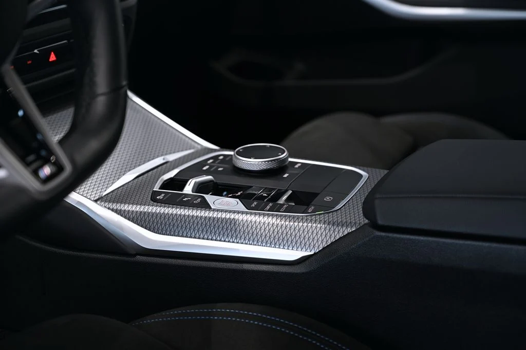 330i xDrive