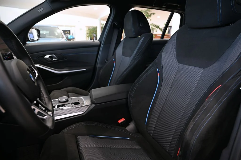 330i xDrive