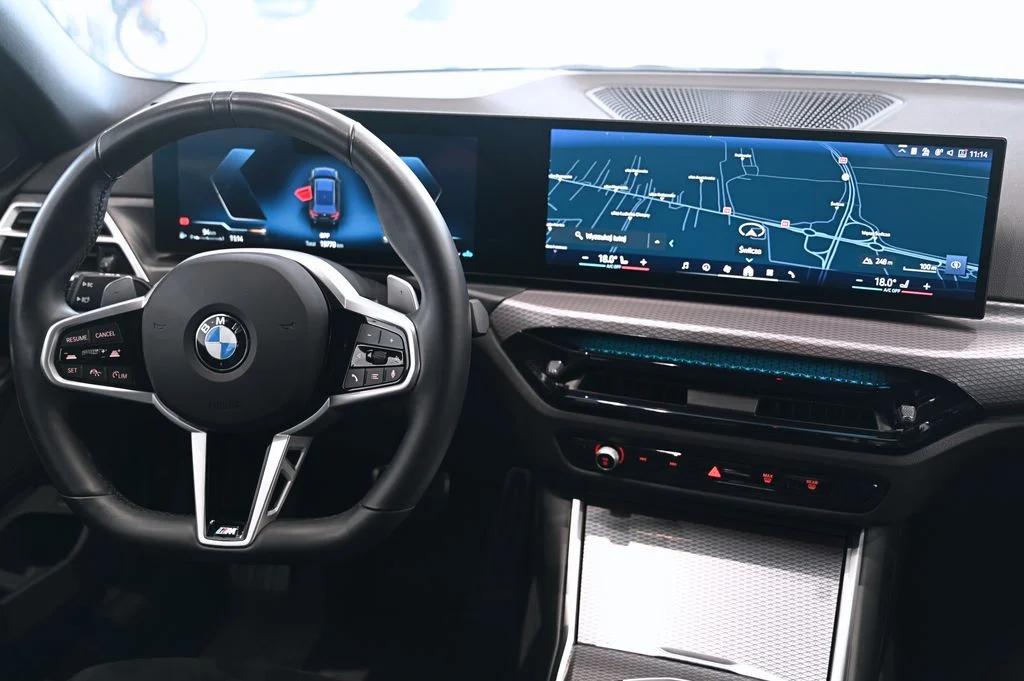 330i xDrive