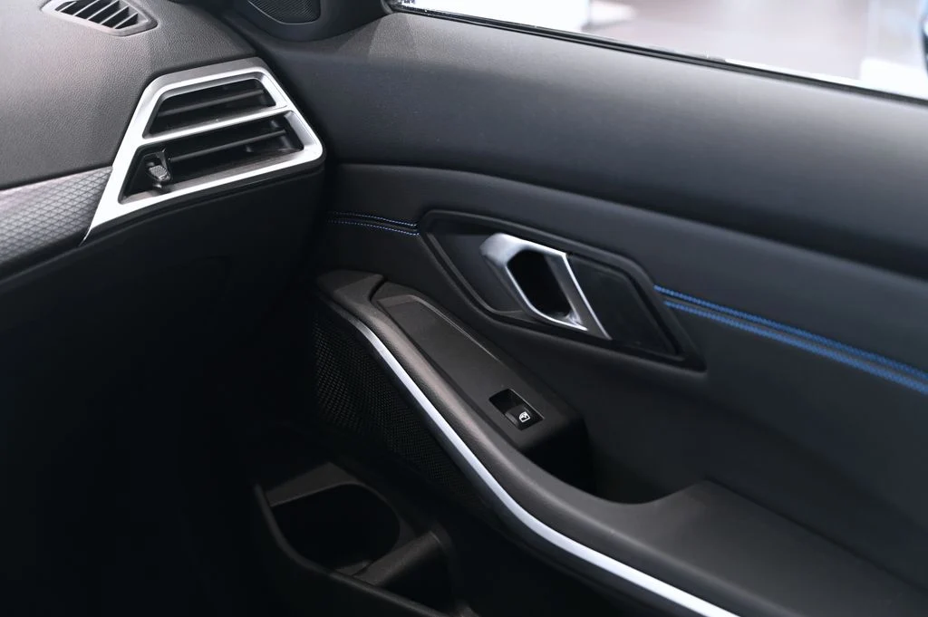 330i xDrive