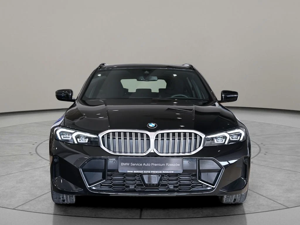 330i xDrive