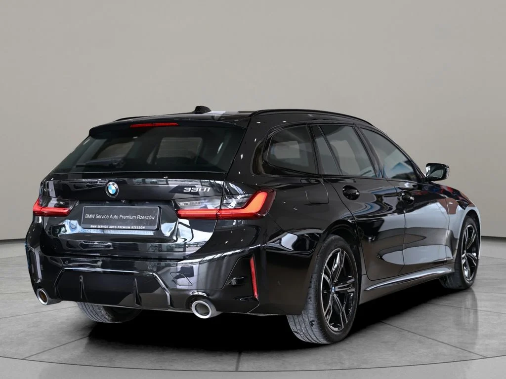 330i xDrive