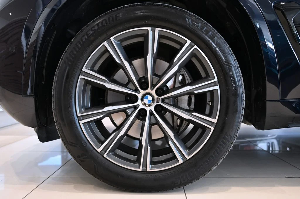 X5 xDrive 30d LCI