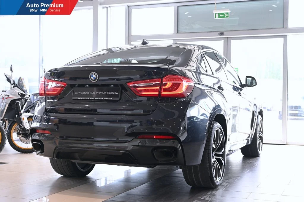 X6 M50d