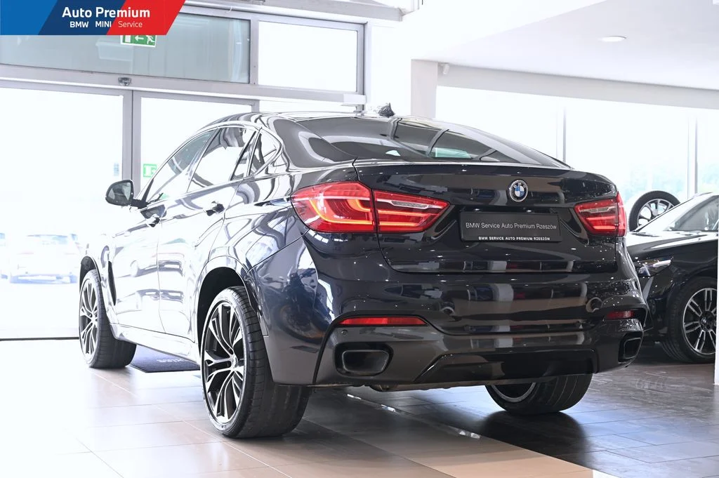 X6 M50d