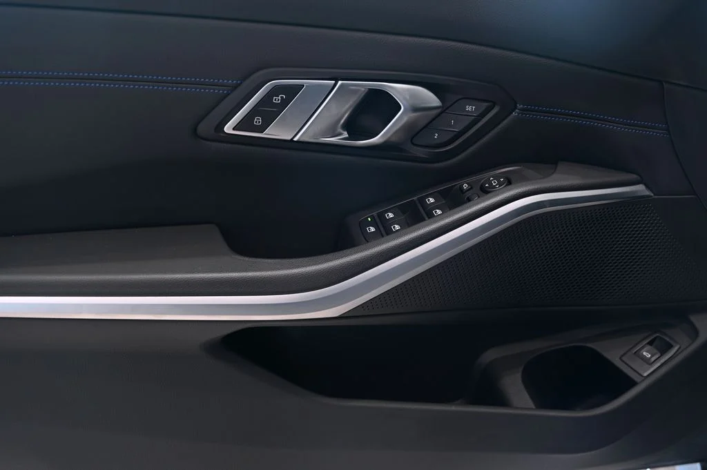 318d