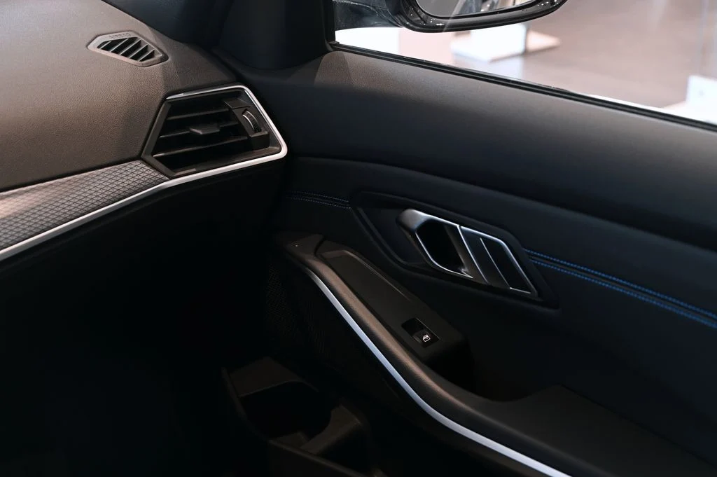 318d