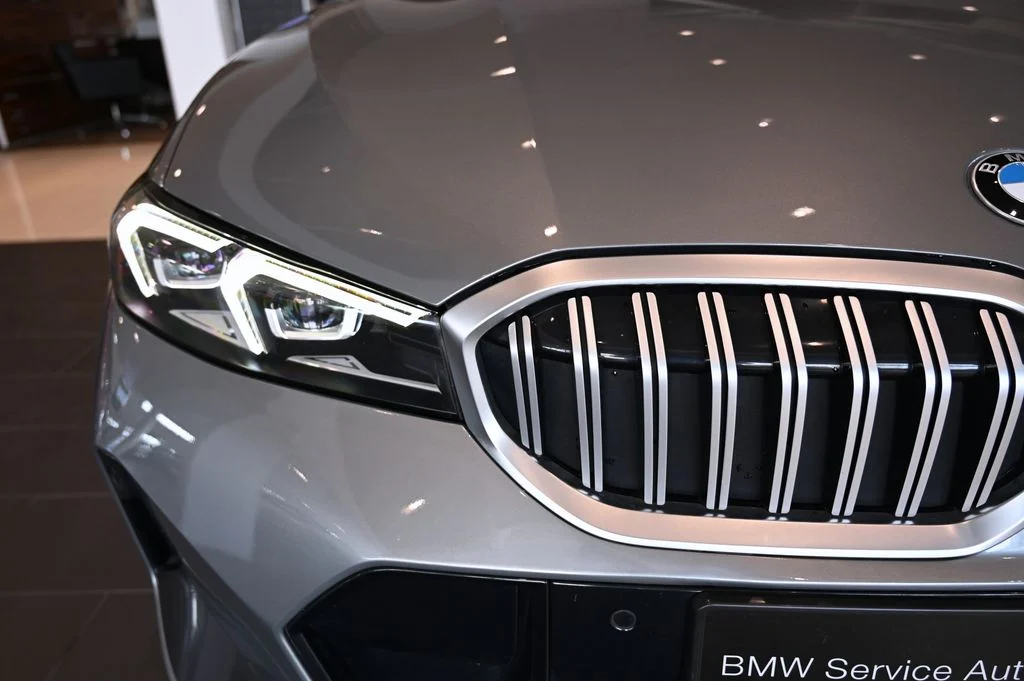 318d