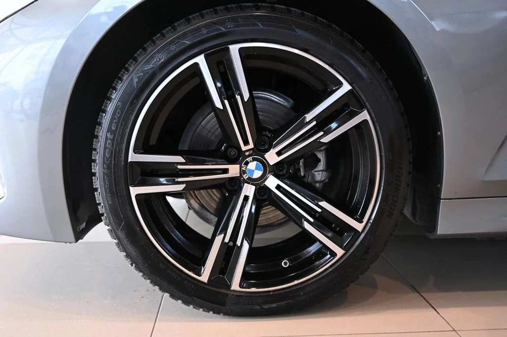 318d