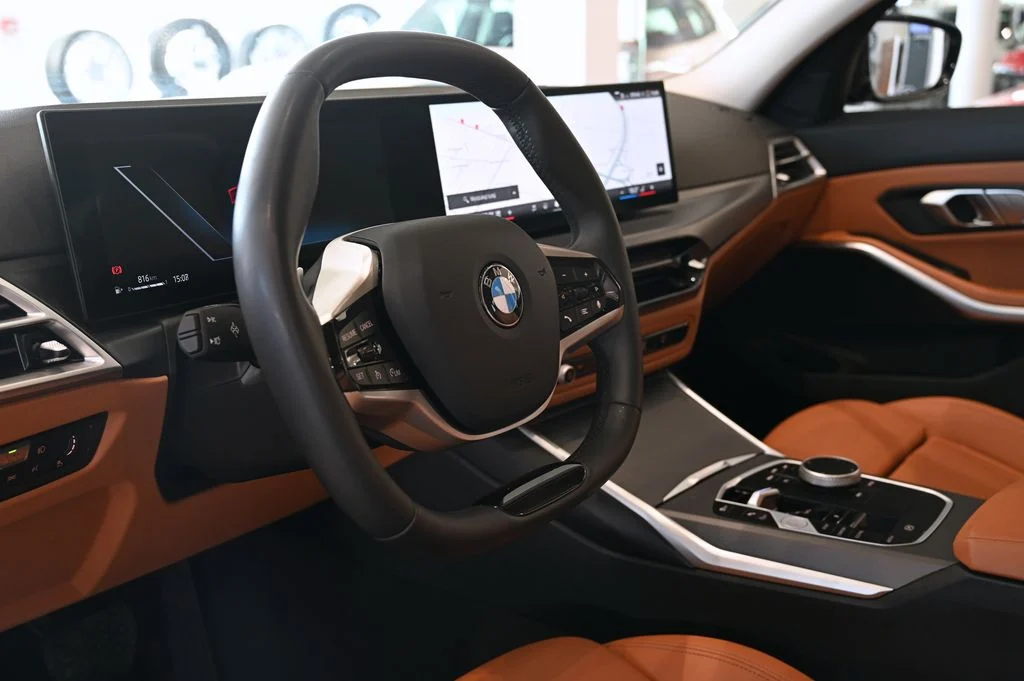 318i Touring