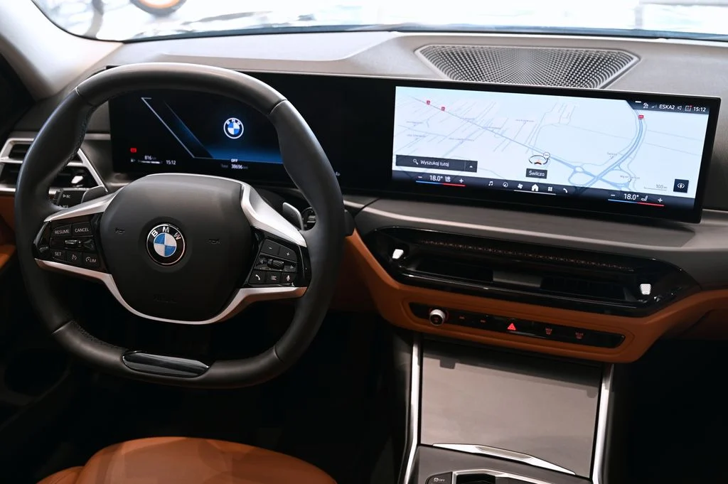 318i Touring