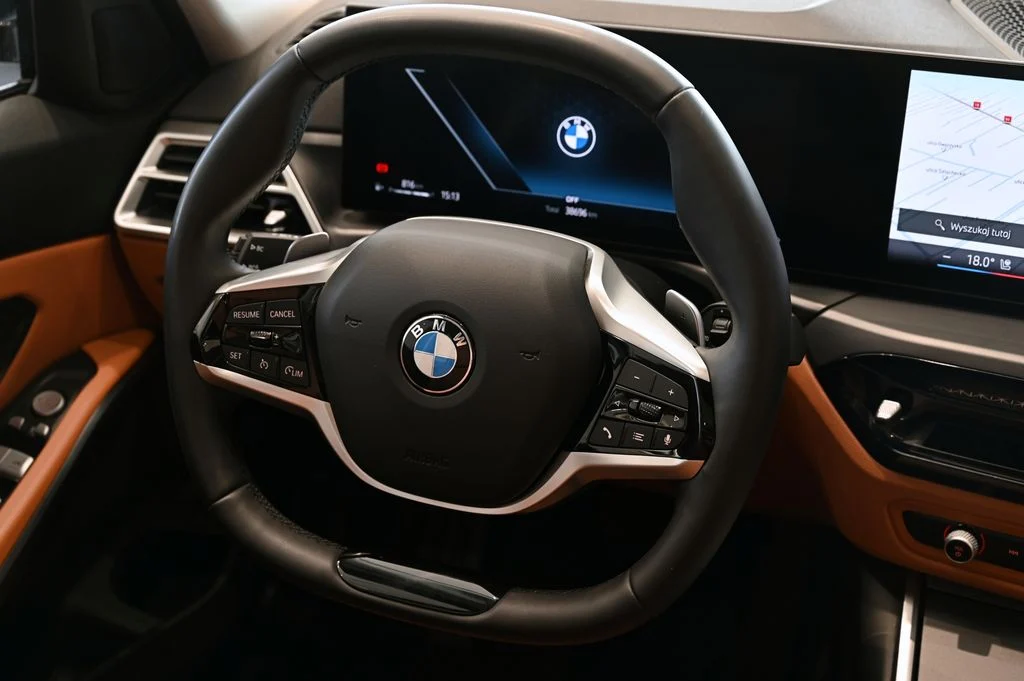 318i Touring