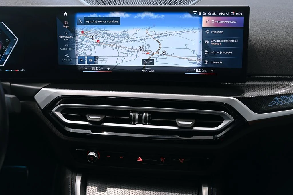 230i