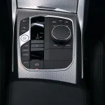 230i