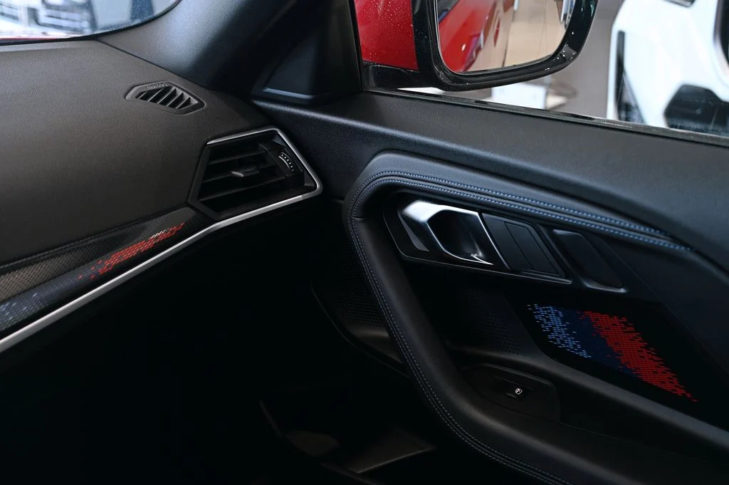 230i