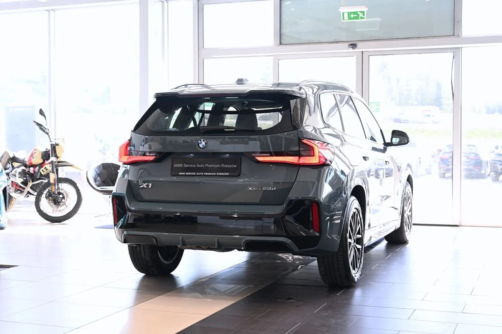 X1 xDrive23d