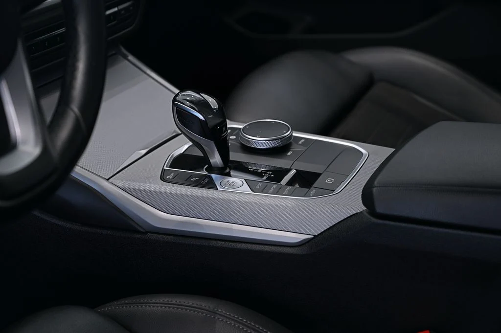 318i