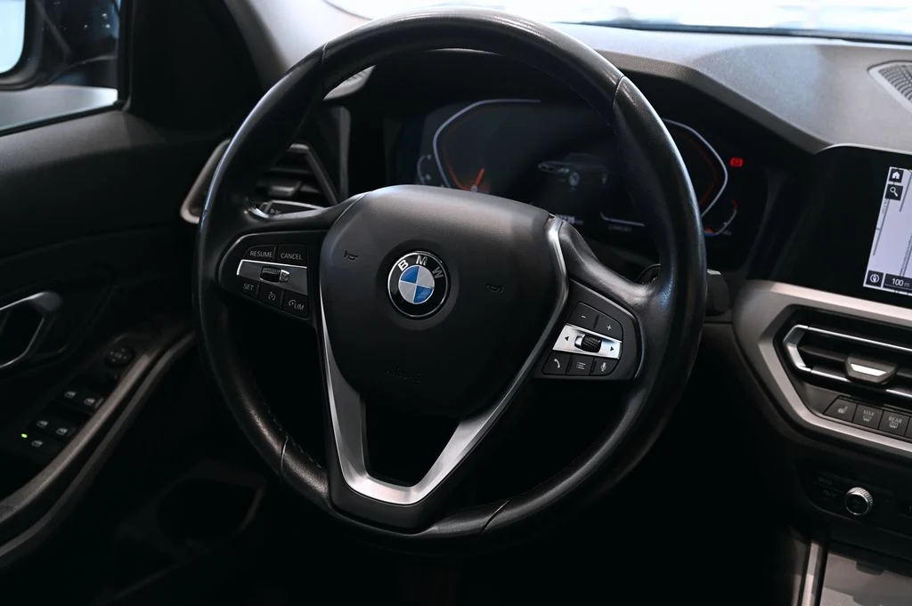 318i