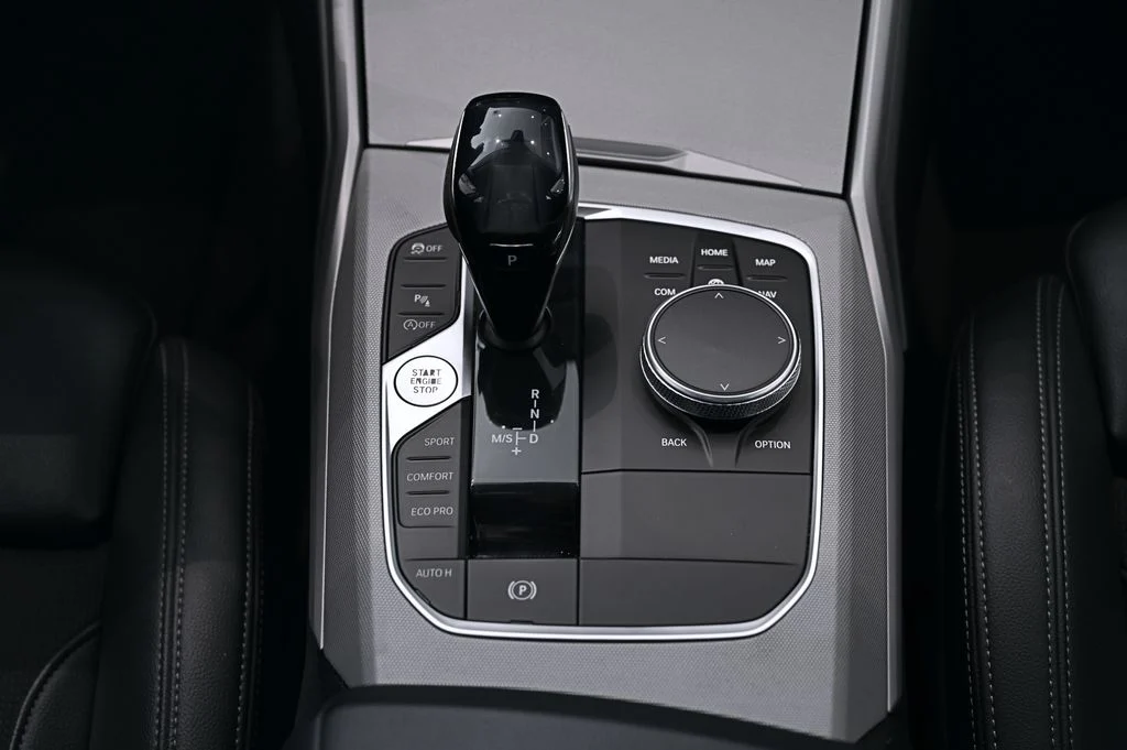 318i