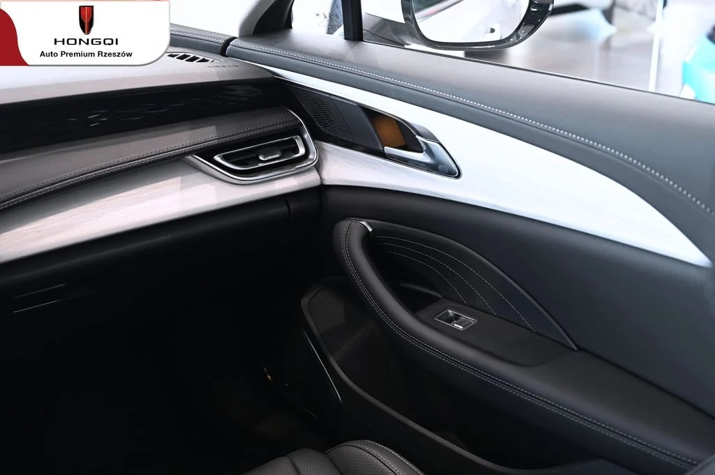 Hongqi H5 2.0T AT